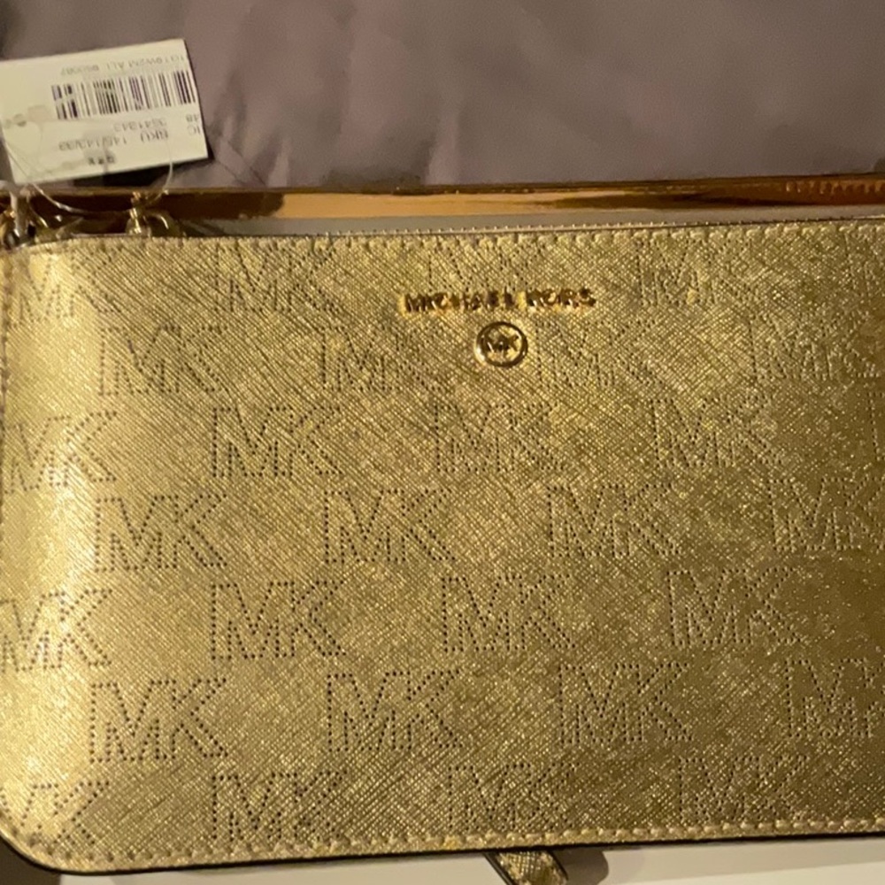 Michael Kors wristlet
